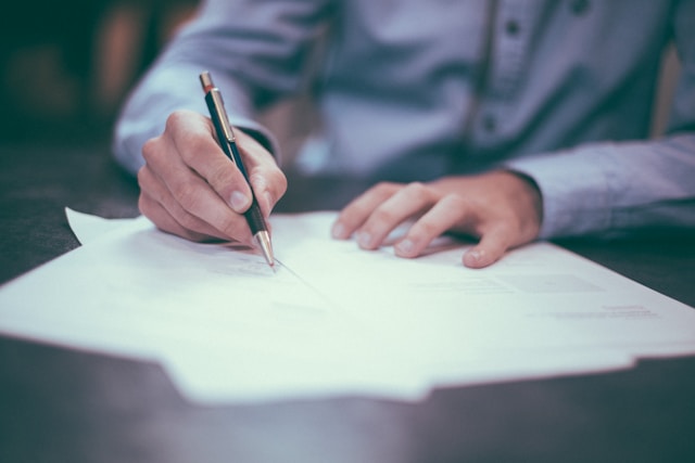 Tax & Contract